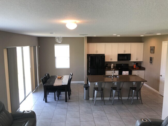 Building Photo - 234 Stonehaven Dr