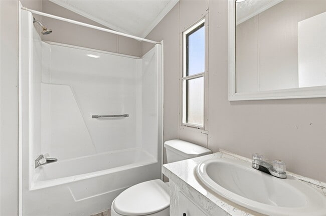 Building Photo - 1133 Rd 5823