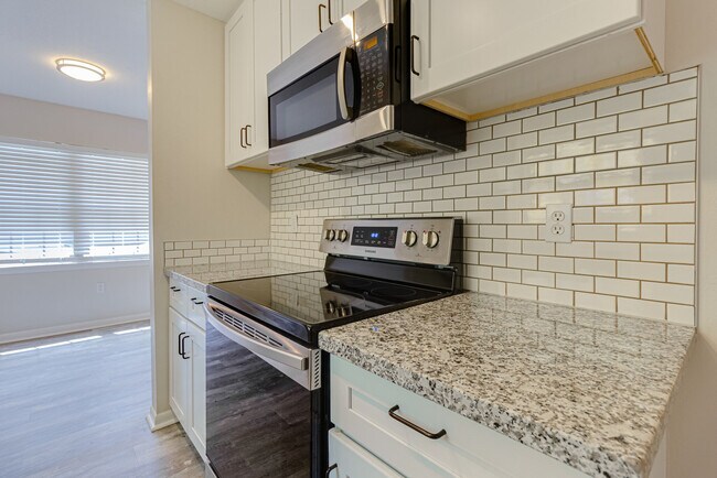 Building Photo - 1306 Keturah St