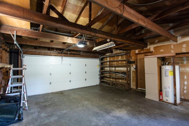 Building Photo - Available Beautiful Single-Level Home with...