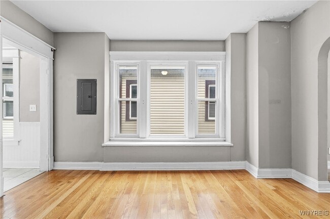 Building Photo - 2342 Seneca St