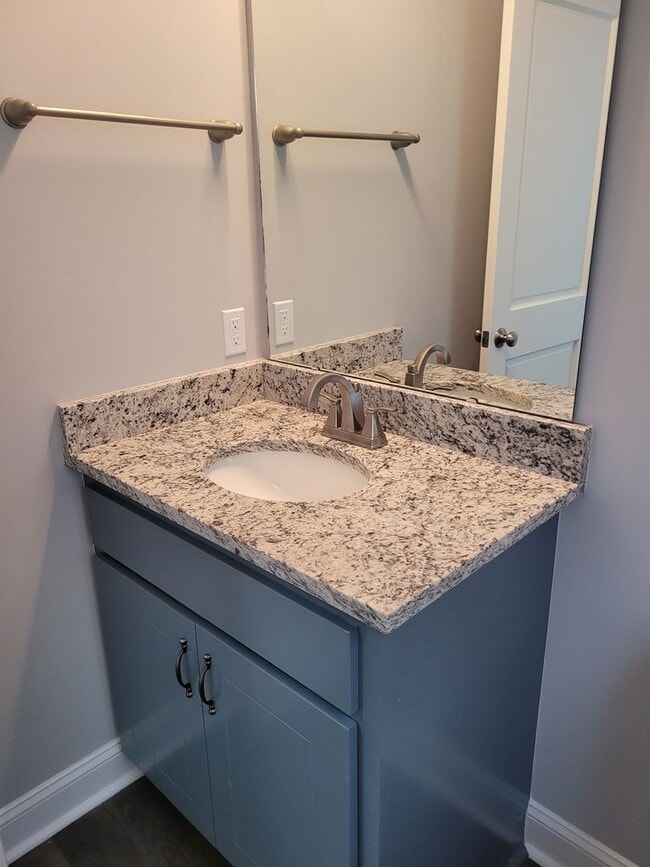 Building Photo - 506 Watauga Ave