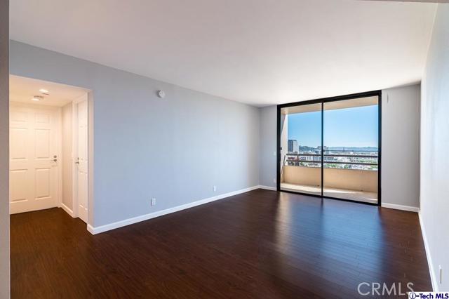 Building Photo - 343 Pioneer Dr