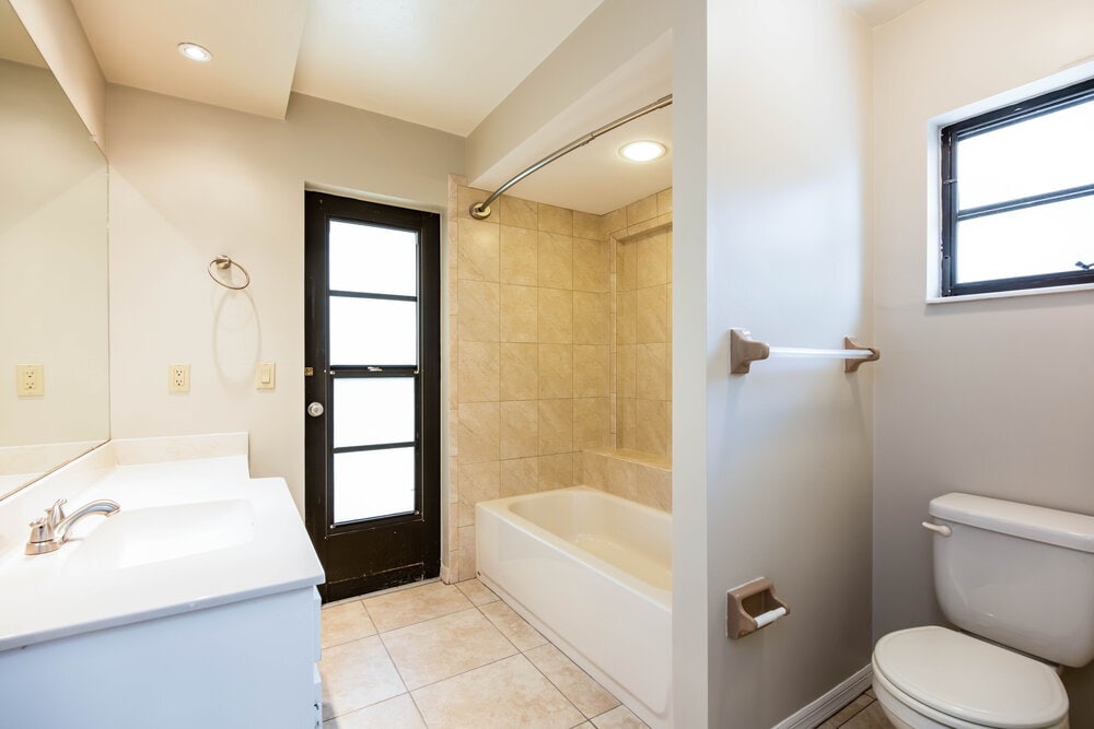 Building Photo - 1432 SE 17th Terrace