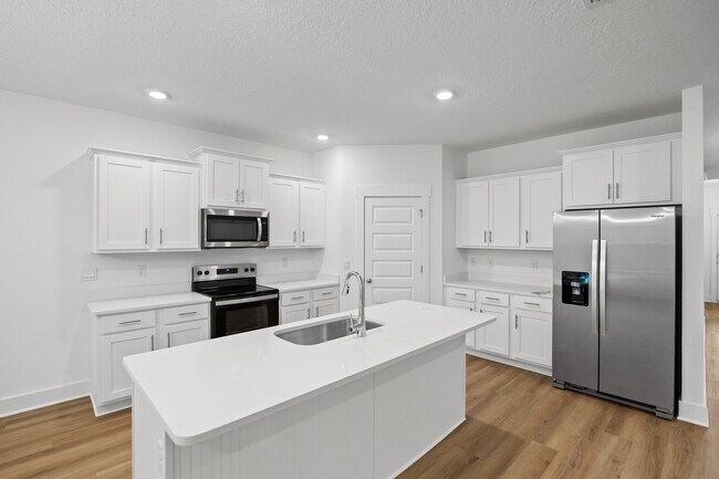 Building Photo - 21073 Teluga Ave
