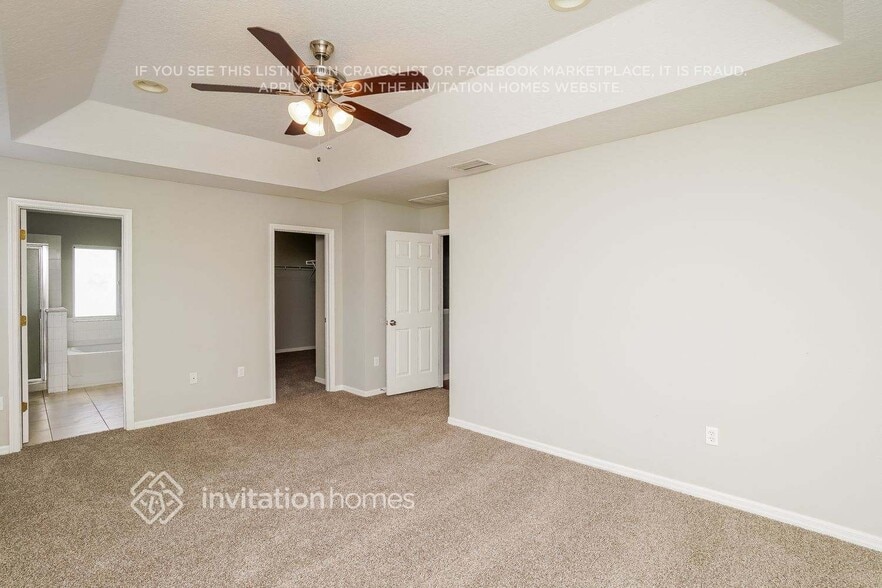 Building Photo - 9305 Zincoe Ln