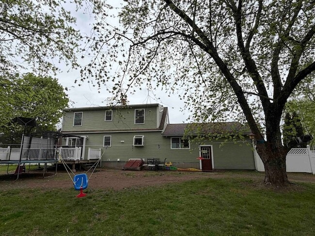 Building Photo - 34 B St