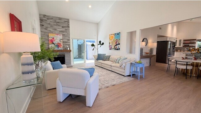 Building Photo - 8861 La Zana Ct