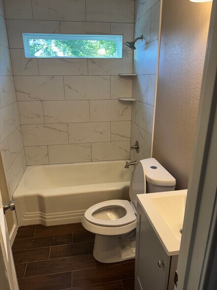 Building Photo - 1108 Culp Ave