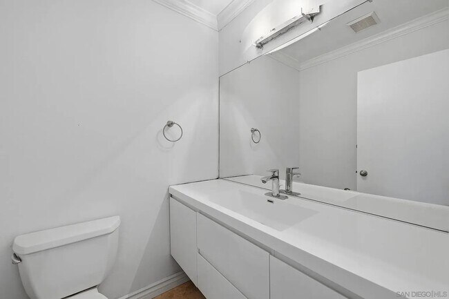 Building Photo - 3511 Milford Pl