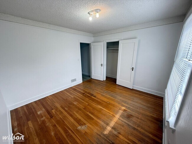 Building Photo - 1522 Browne Ave