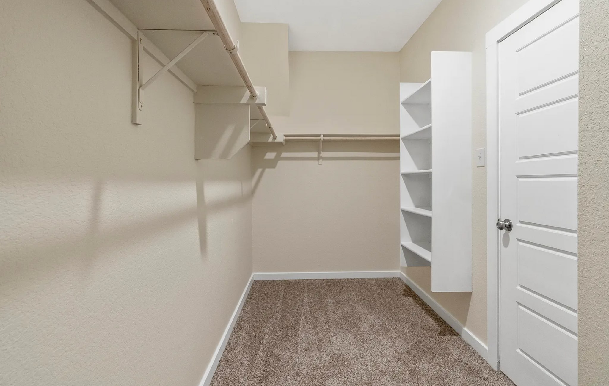 Walk in closet - 220 Fairfax Ave