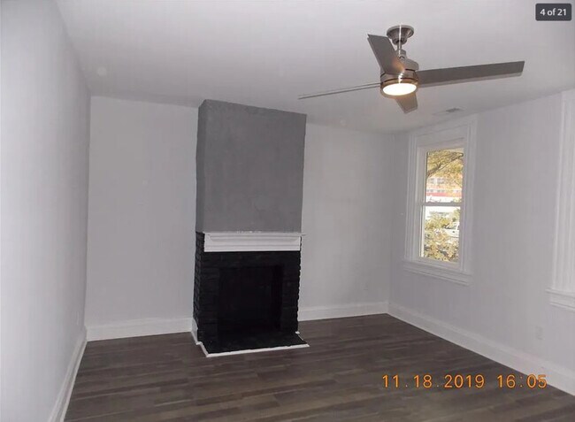 Building Photo - 2406 Halifax Ave