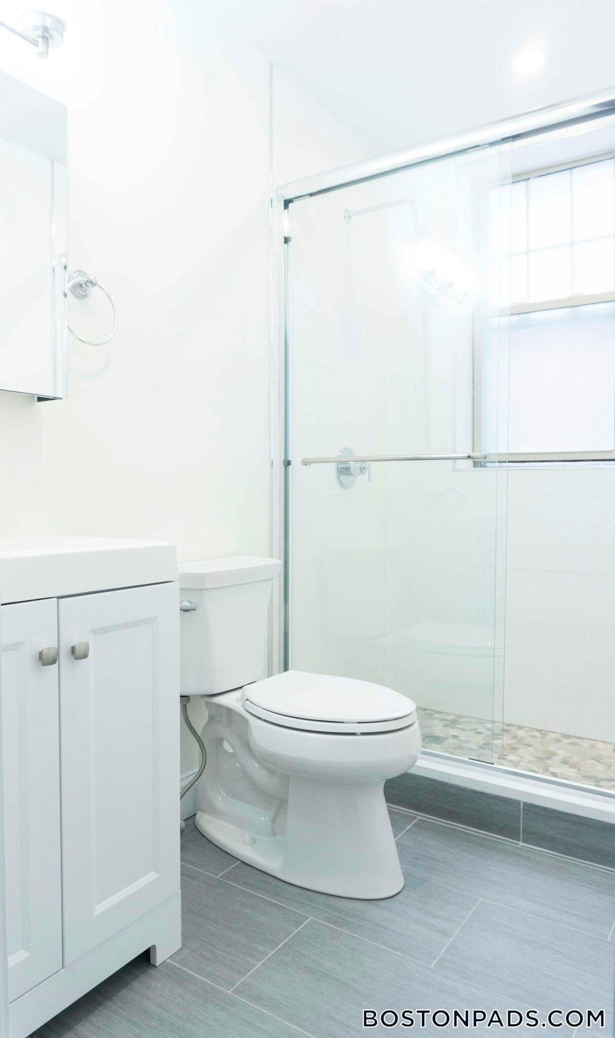 Building Photo - 2017 Commonwealth Ave