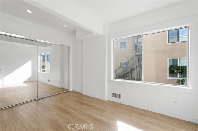 Building Photo - 720 S Catalina Ave