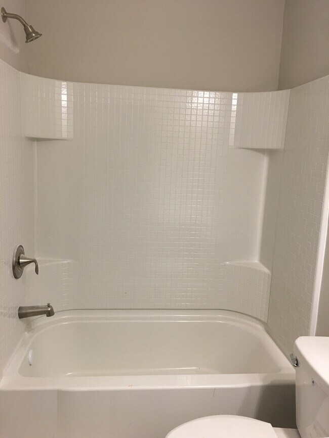 Building Photo - 1256 Elderwood Way