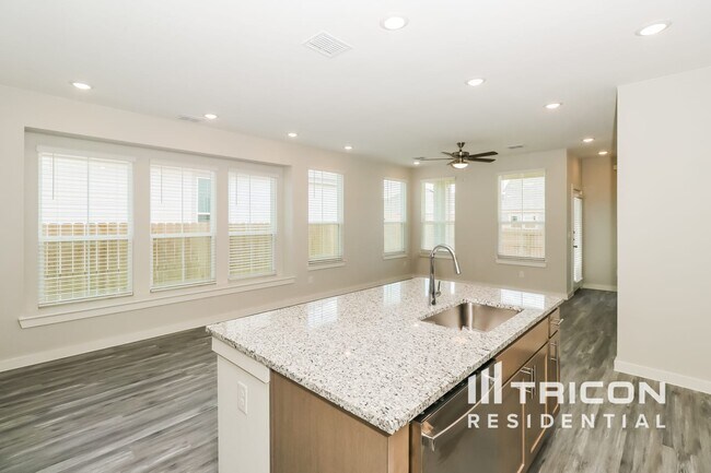 Building Photo - 1629 Palo Verde Wy