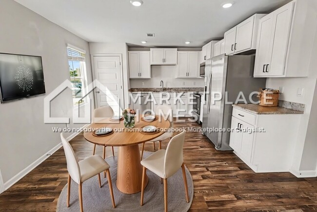 Building Photo - 14338 Firefly Ln