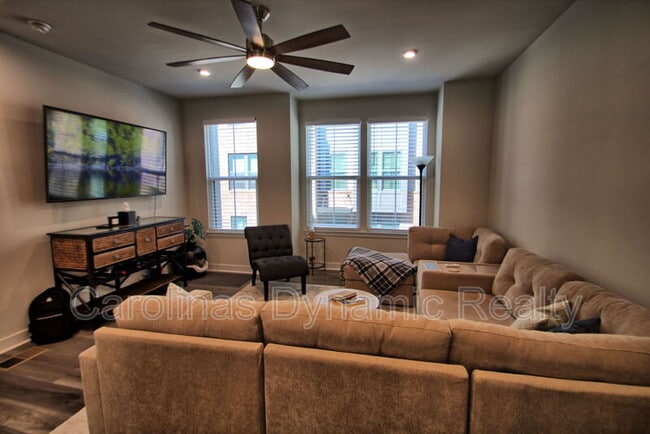 Building Photo - 3014 Terroir Ln