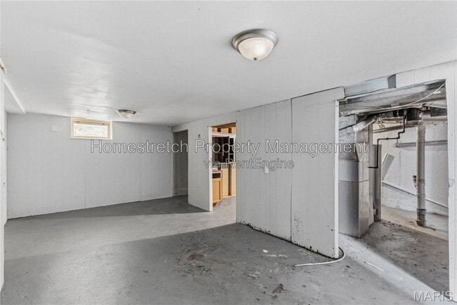 Building Photo - 7471 Sharon Dr
