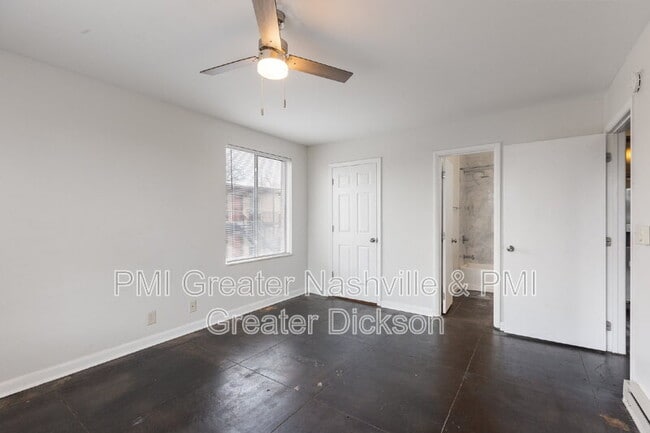 Building Photo - 3600 Hillsboro Pike