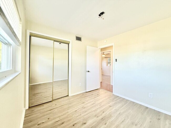 Building Photo - 13788 Montego Dr