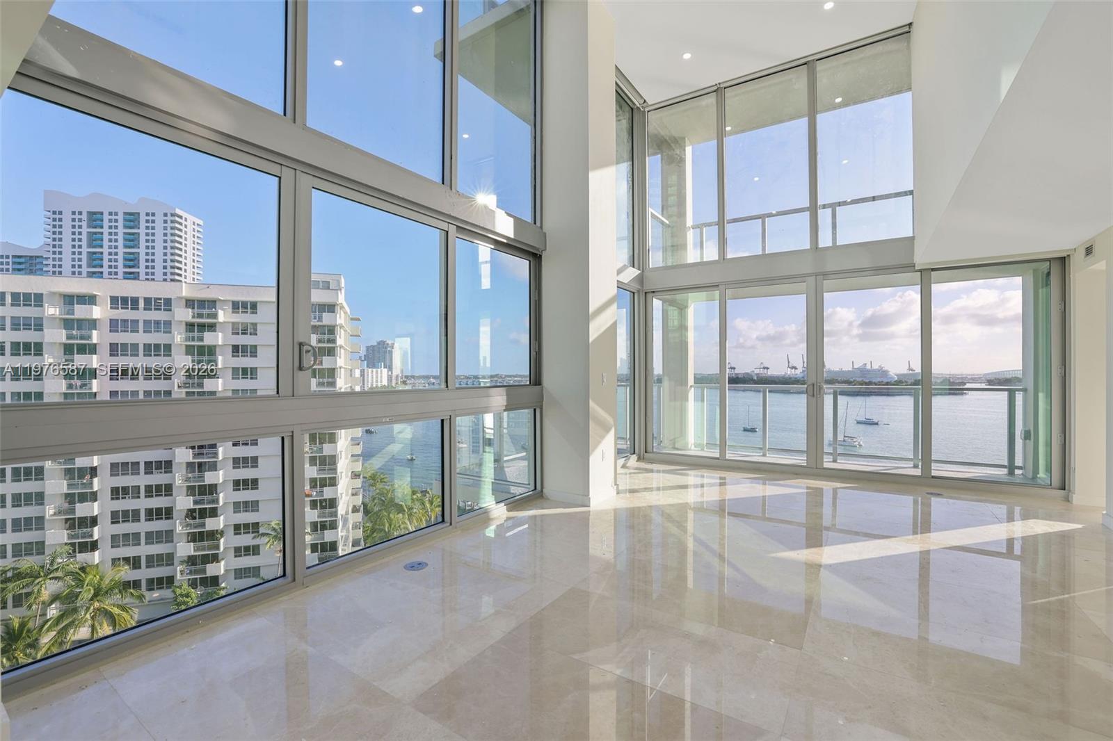 Building Photo - 1500 Bay Dr