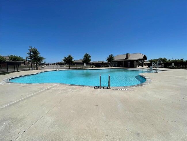 Building Photo - 705 Farmstead Wy