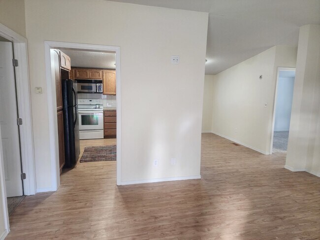 Building Photo - 3BR, 2BTH in Hayden