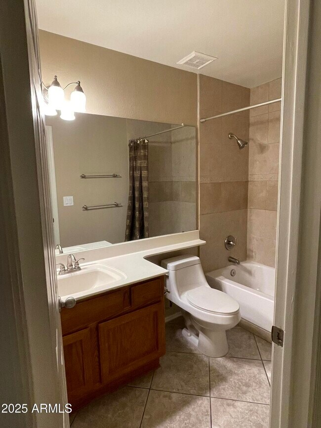 Building Photo - 3443 E Tonto Ln