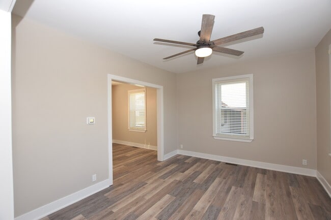 Building Photo - 97 Gates St