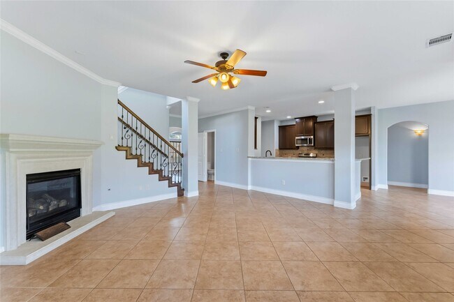 Building Photo - 25327 Oak Knot Dr