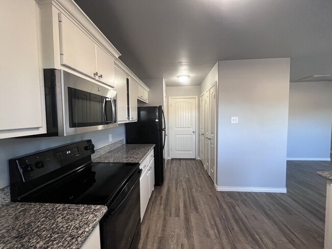 Building Photo - 3444 Itasca St