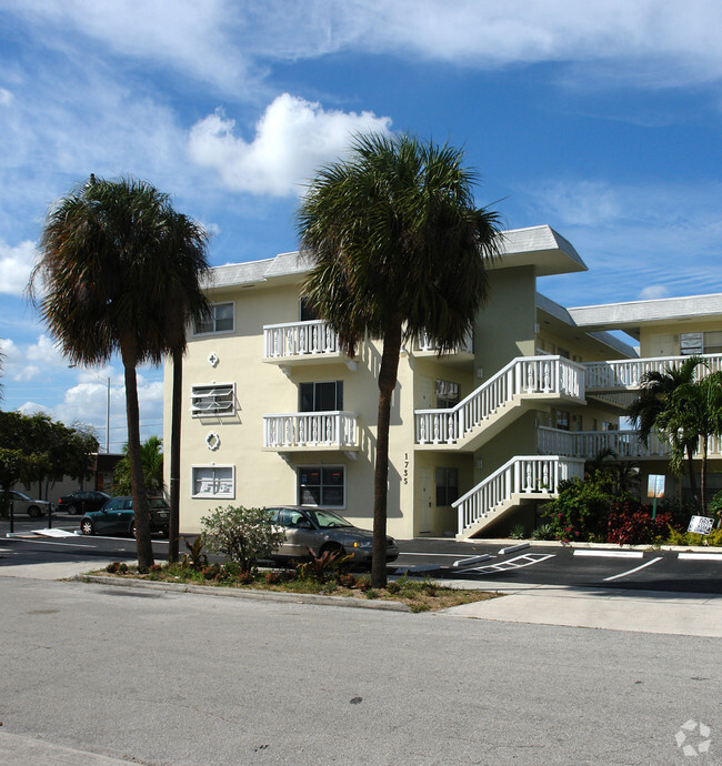 Building Photo - Hamilton Arms Apartments