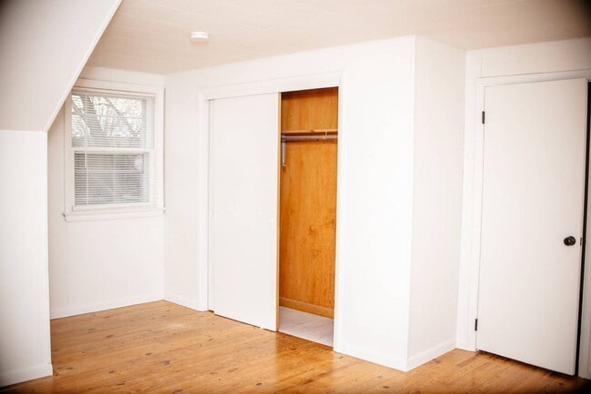 Building Photo - 130 N Grant St