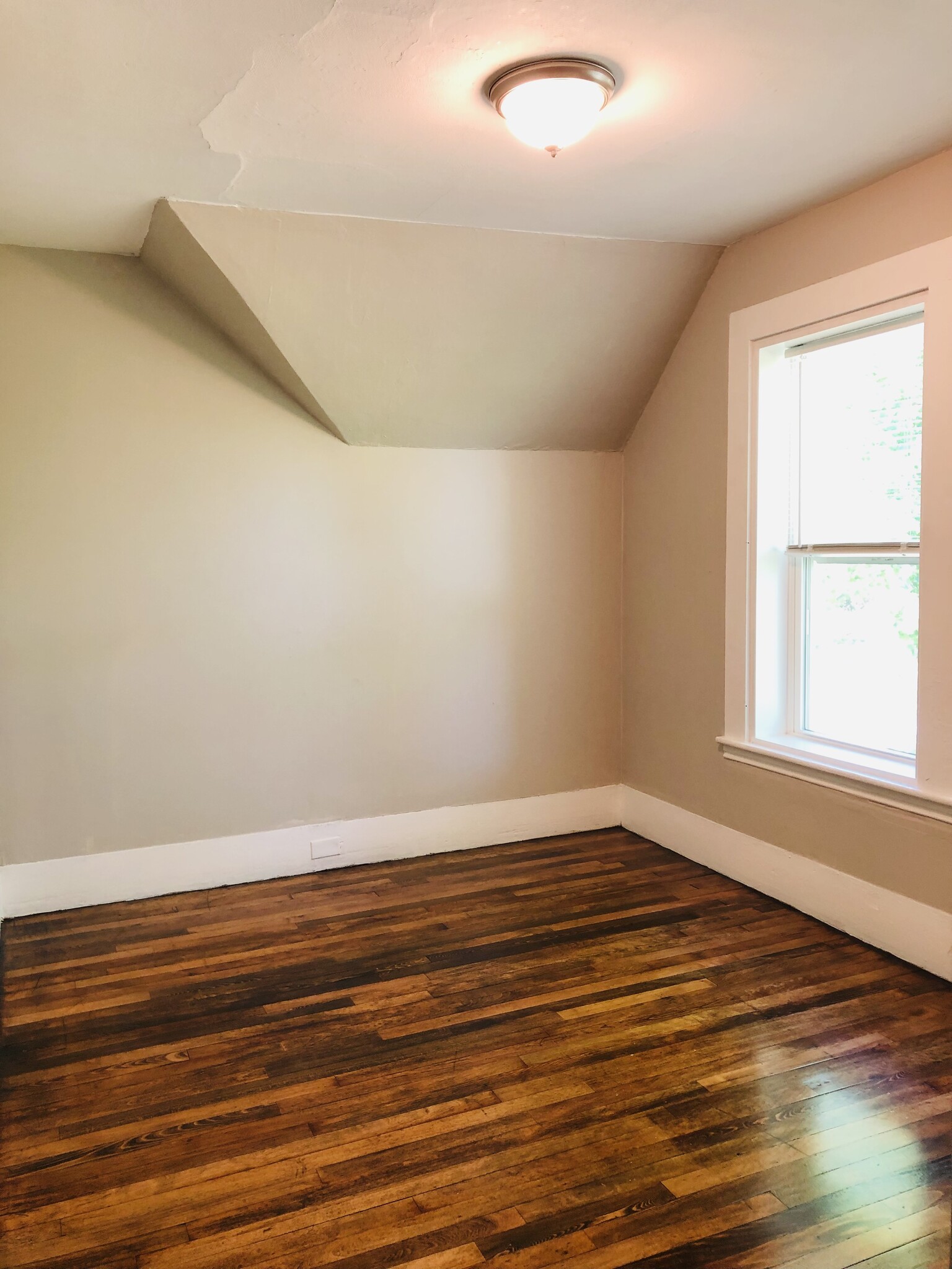 Bedroom 3 - 930 Stillwater Ave