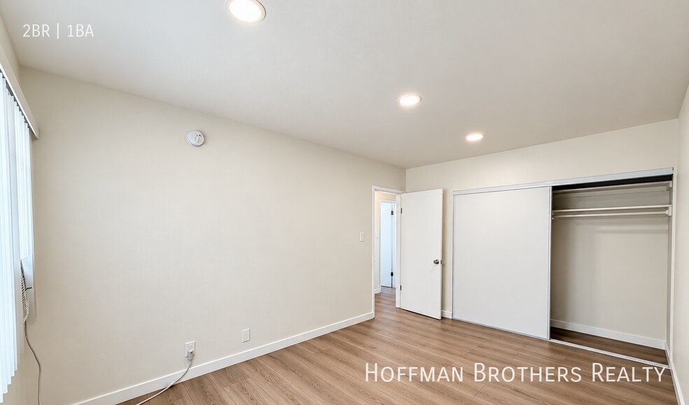 Building Photo - 7339 Woodman Ave