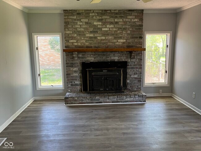 Building Photo - 3751 W 97th St