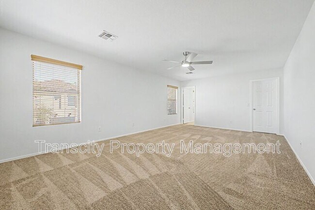 Building Photo - 2755 S Southwind Dr