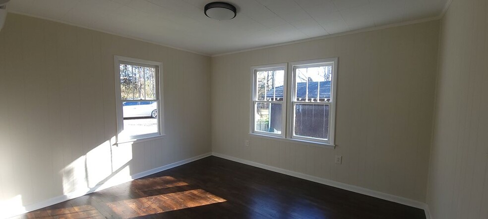 Building Photo - 8264 US-70