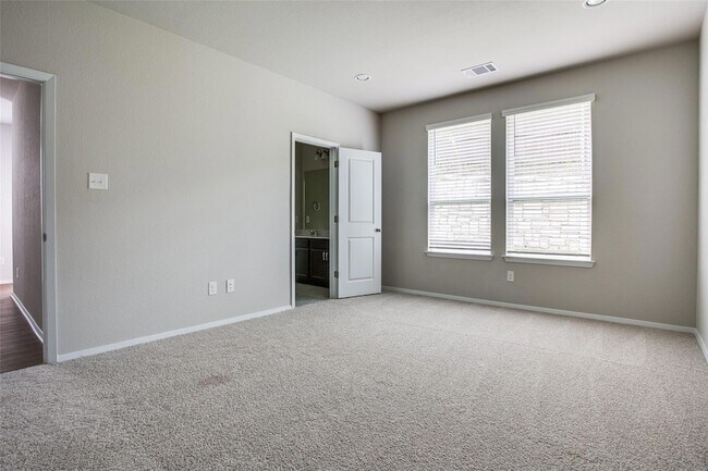 Building Photo - 11425 Lago de Garda Dr