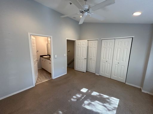 Building Photo - Gorgeous 2 bedroom 2 bath townhome available now!