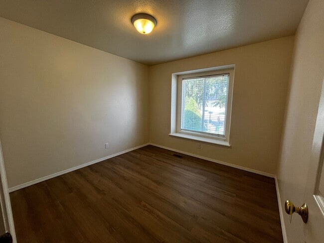 Building Photo - 11283 W Glen Ellyn Dr