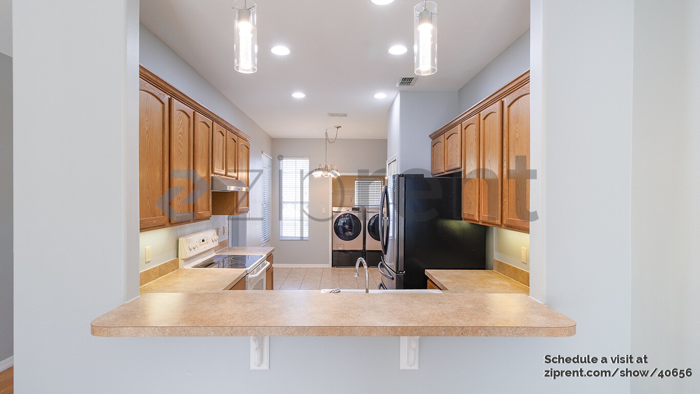 Building Photo - 12841 Scout Ct