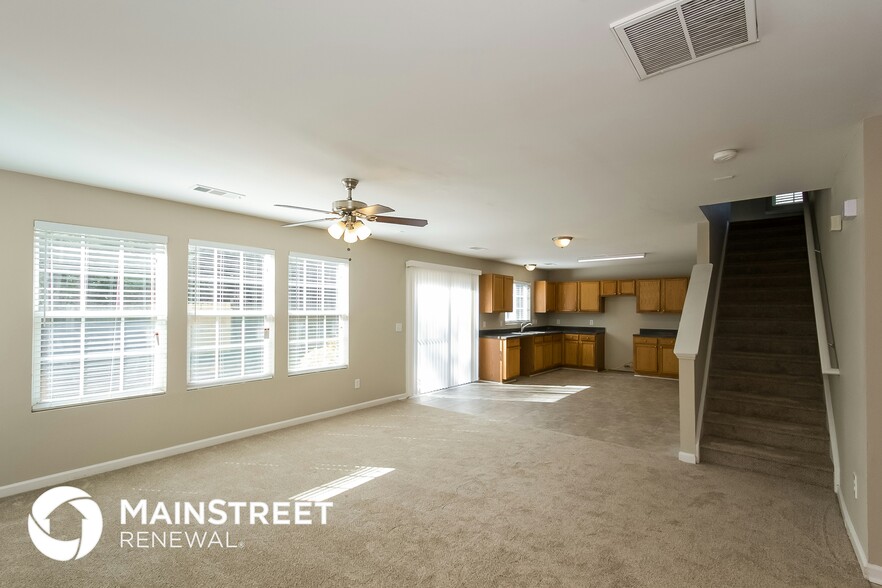 Building Photo - 5677 Sable Way