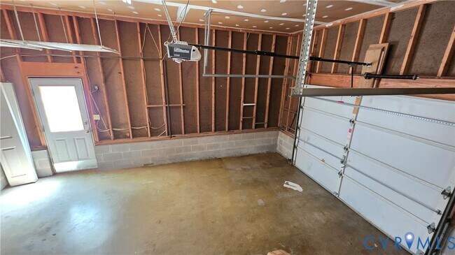 Building Photo - 5205 Southmill Ct