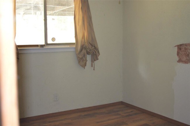 Building Photo - 160 County Rd 6498