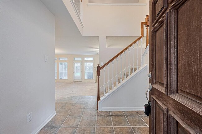 Building Photo - 18 W Greenhill Terrace Pl