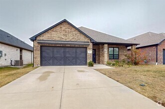 Building Photo - 337 Chase Creek Dr