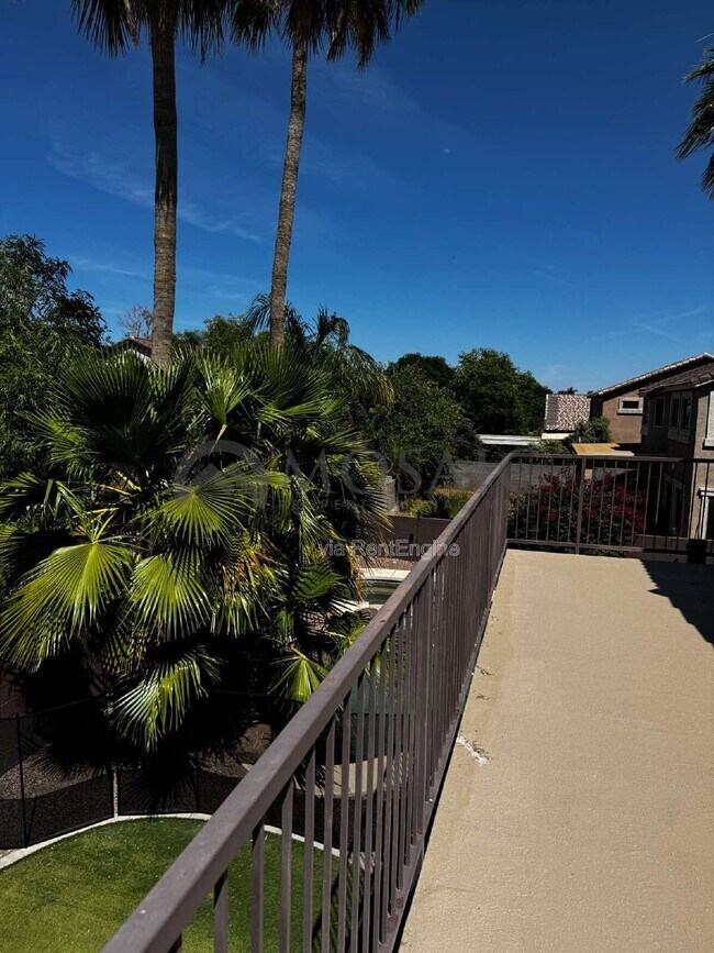 Building Photo - 3356 E Mayberry Ave